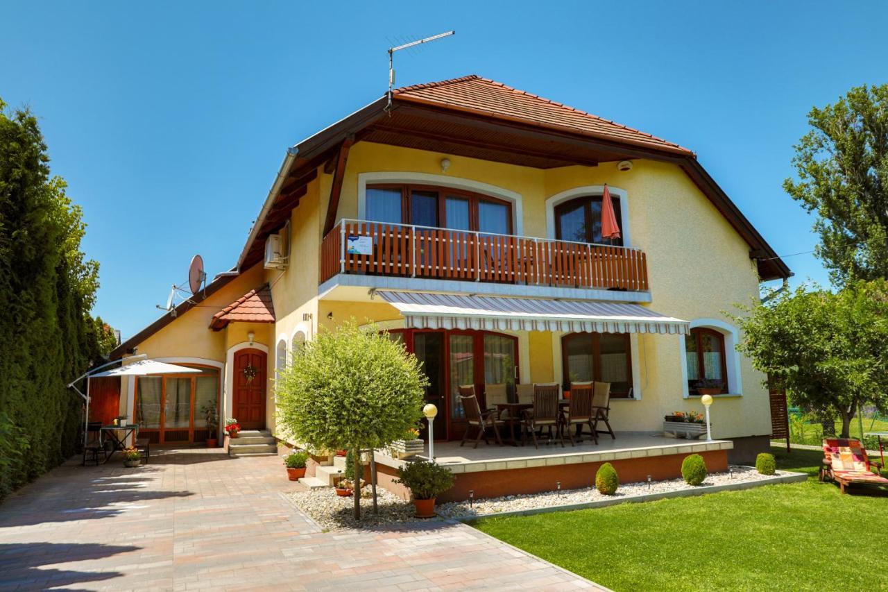 Apartman Fuzfa Balatonmariafurdo Exterior foto