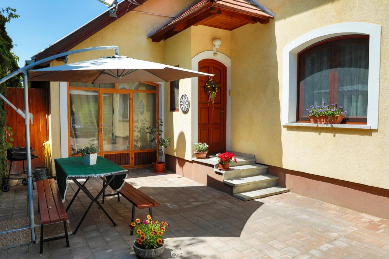 Apartman Fuzfa Balatonmariafurdo Exterior foto